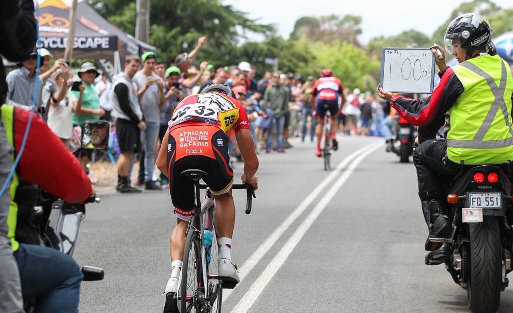 Will Clarke (Drapac) punched out of the lead group on lap 11 after Howson had been caught. He was followed by Pat Lane a few laps later with the two making contact just after the KOM on lap 14 of 18.