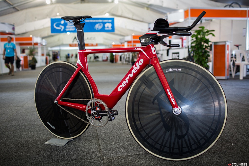 Cervelo is no longer sponsoring a WorldTour team but Jack Bobridge is here at the Tour Down Under racing with UniSA-Australia and this is the bike he'll be riding on January 31 to attempt the world hour record.