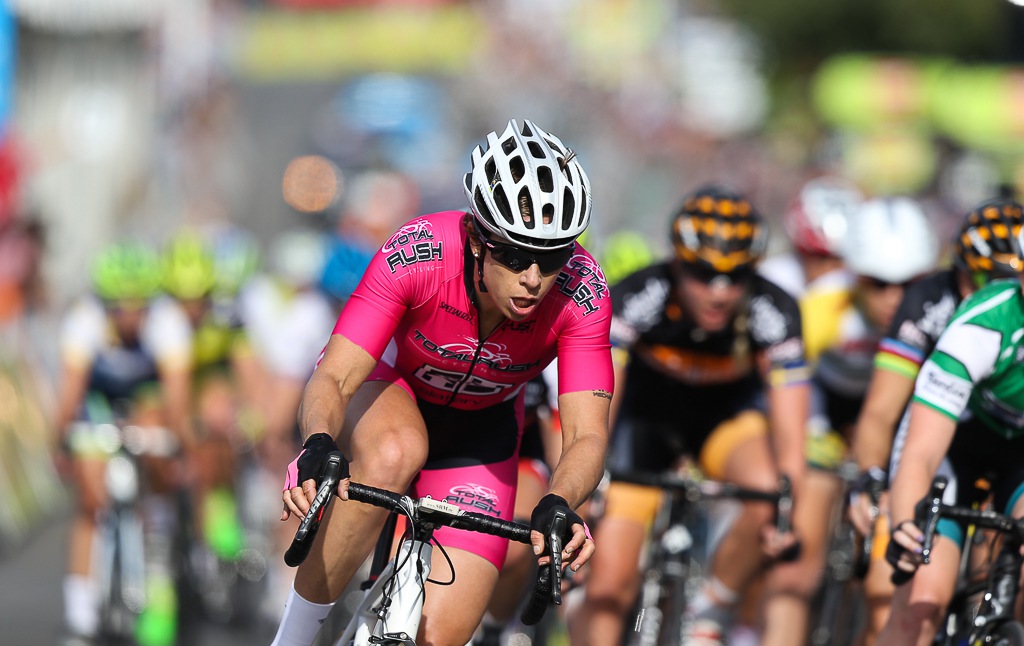 Bridie O'Donnell (Total Rush) was active on the front of the peloton.