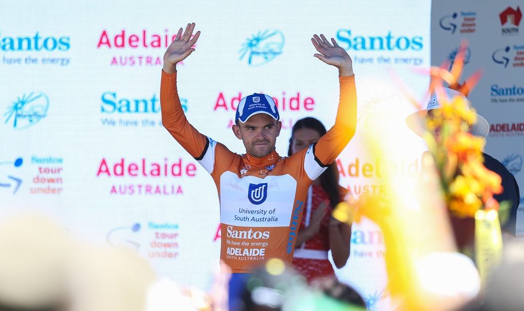 Jack Bobridge enjoys a three-second lead over Lobato going into stage 3. Lieuwe Westra (Astana) is third, one second behind.