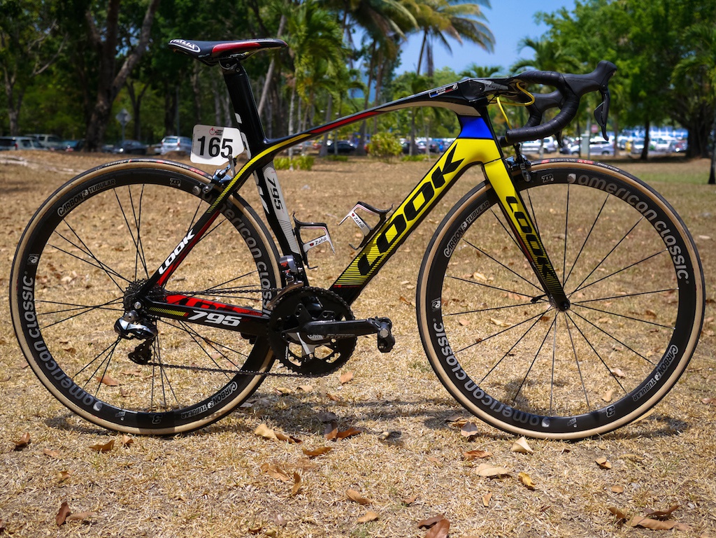 French team Bretagne-Seche are a team that have inherited some fantastic team sponsors for the 2015 season. Last year they were on Kemo frames, but this year they are jumping aboard Look 795’s. With Cofidis switching to Orbea in 2015, many of the equipment suppliers have moved over to the Brittany based team. Wheels are from American Classics with Challenge Strada Pro Edition tubulars. and apart from the Look chainset, it’s a fully Shimano Di2 equipped. Even bars are from Look, which are designed to work in conjunction with their very “futuristic” looking stem.