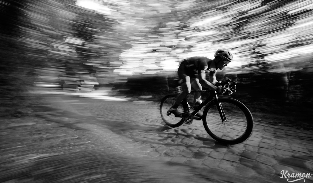 speeding over the pave 55th Vlaamse Druivenkoers 2015