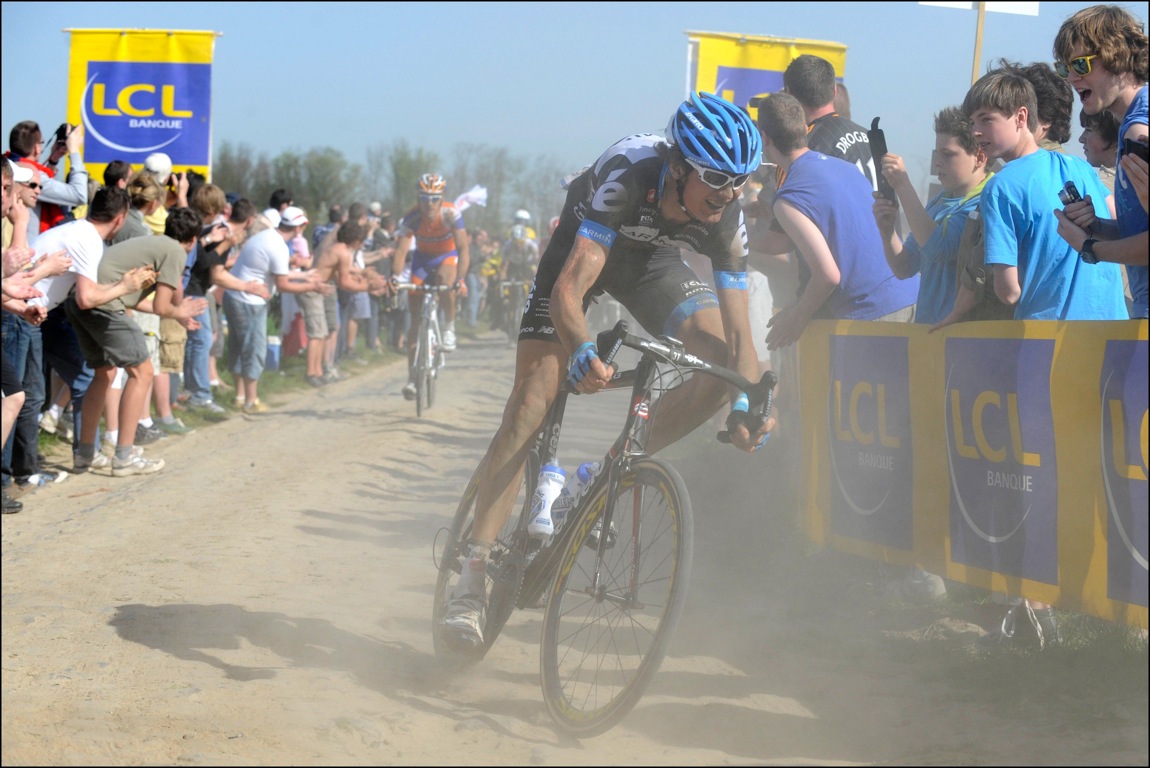 Johan Van Summeren ploughs through a dusty cobbled sector before going on to win the 2011 Paris-Roubaix.