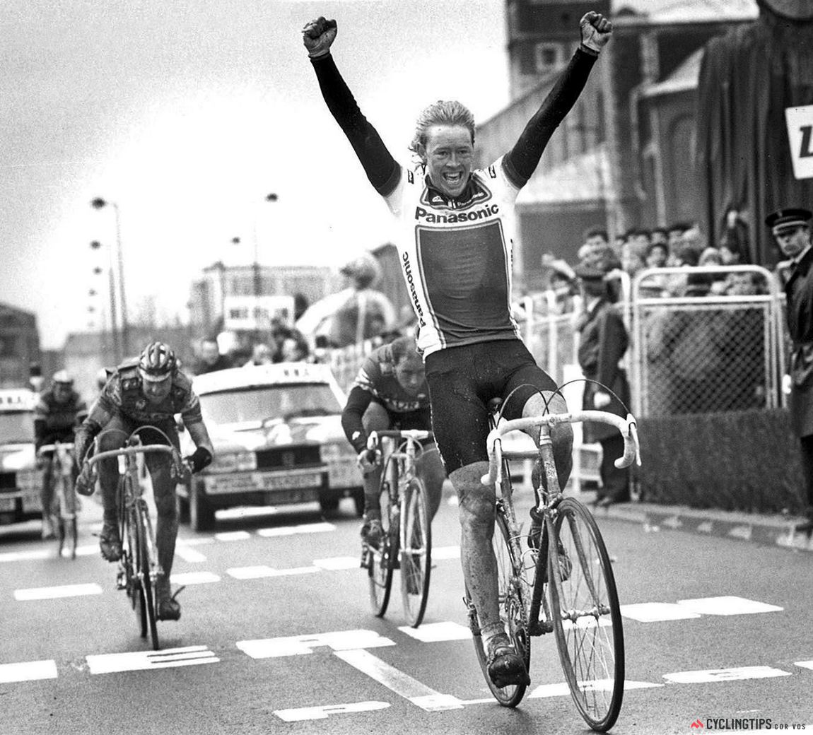 The 1987 Paris-Roubaix is considered by many to have been one of the most grueling editions ever. On this day, only 47 of 192 starters made it to the finish, with 25-year-old Eric Vanderaerden finishing at the top of the podium. Instead of finishing in the Roubaix Velodrome, the 1987 edition finished on the Avenue des Nations-Unies.