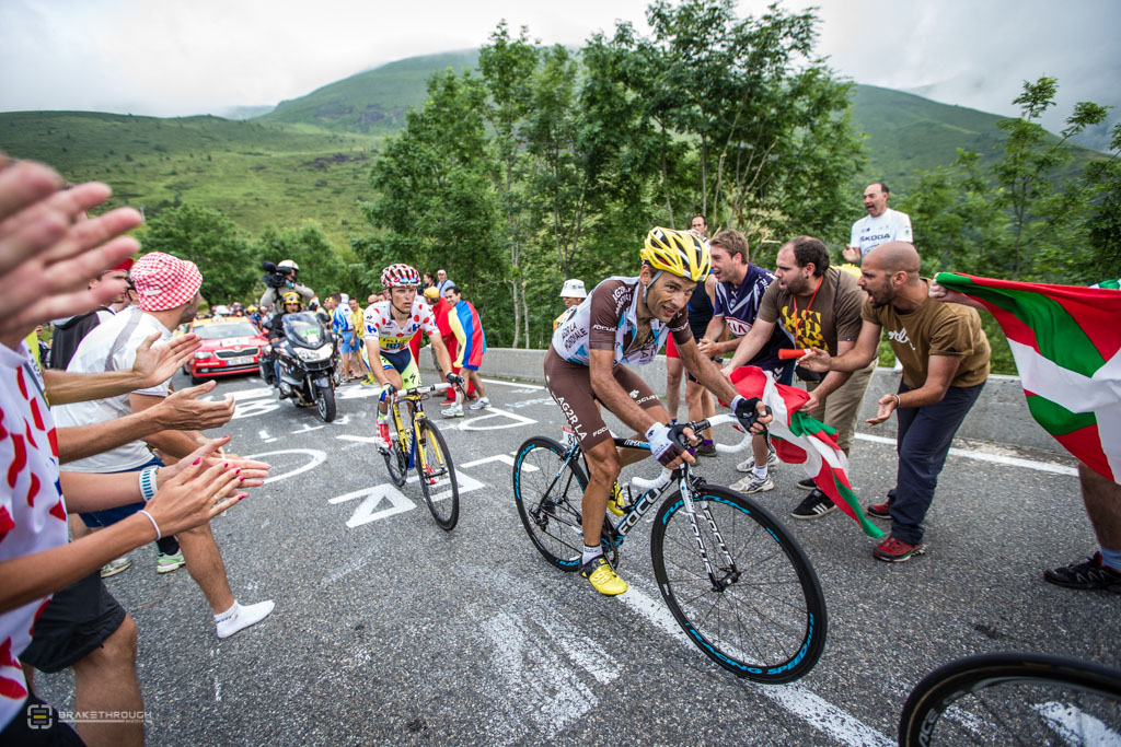 Jean-Christophe Peraud and KOM classification leader Rafal Majka duke it out on the final climb.