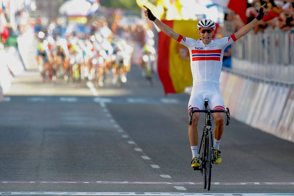 In the U23 men's road race Sven Erik Bystrom attacked on the final climb of the final lap, holding off the fast-finishing peloton ...