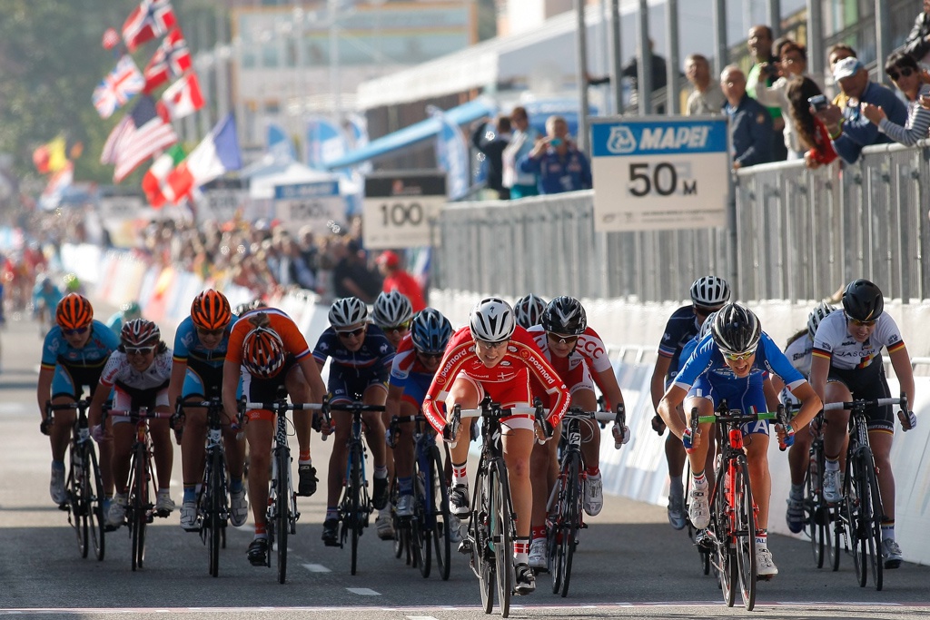 In the first of the road races, Amalie Dideriksen won her second consecutive junior women's road race world title in a bunch sprint.