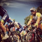 @simongerrans first outing in the green & gold for 2014.. and he is wearing it well. #TDU