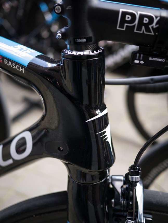  Gabriel Rasch'sA Pinarello Dogma-K Air with a beefier head tube: 1”1/4 to 1”1/8th bearings. 