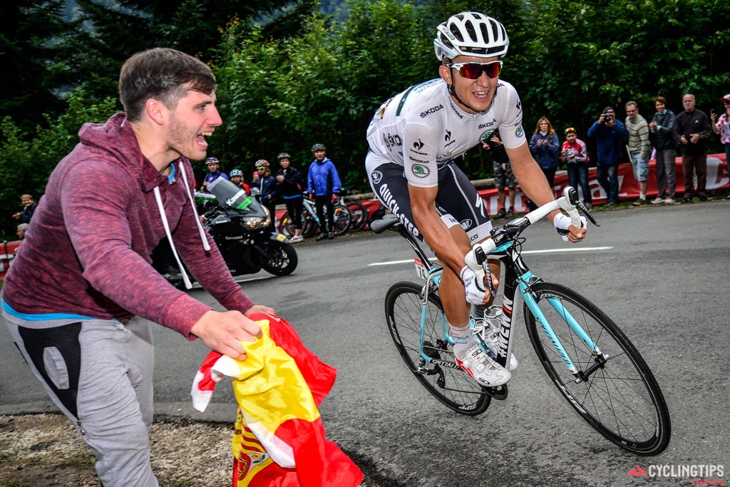 Despite his effort in the breakaway, Michal Kwiatkowski ended up losing time by the end of the day and relinquishes the lead in the best young rider jersey to Romain Bardet.