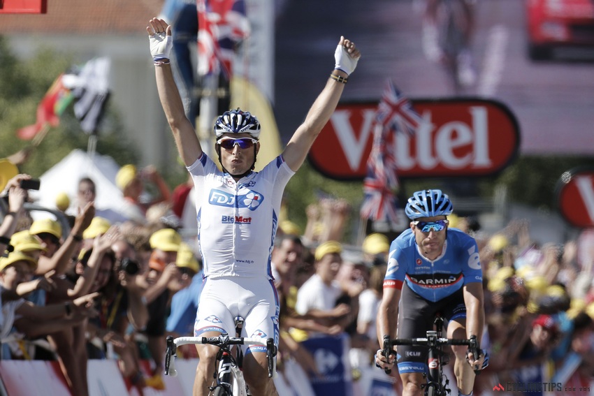 Pierrick Fedrigo wins stage 15 of the 2012 Tour de France.